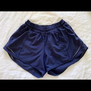 Lululemon Hotty Hot Short ll 4”